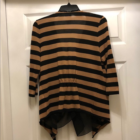 Light Woman’s Sweater - Picture 3 of 4